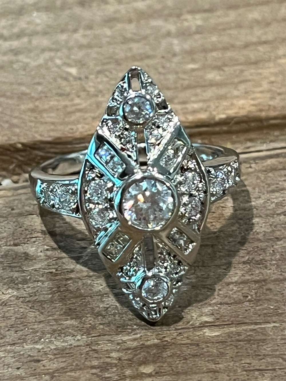 Silver Starburst Crystal Ring - Silver